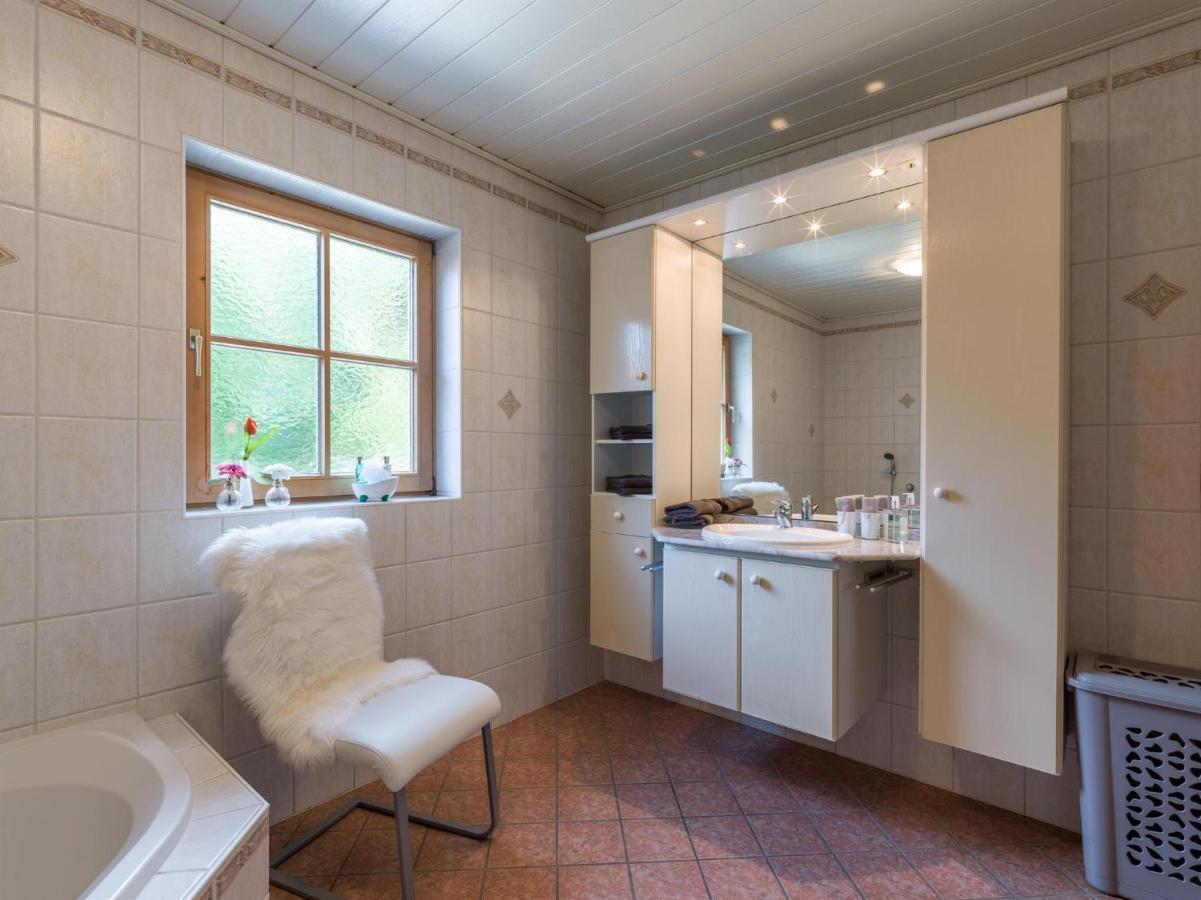 Ferienwohnung "Zum See" Maurach (Achensee) Ruang foto